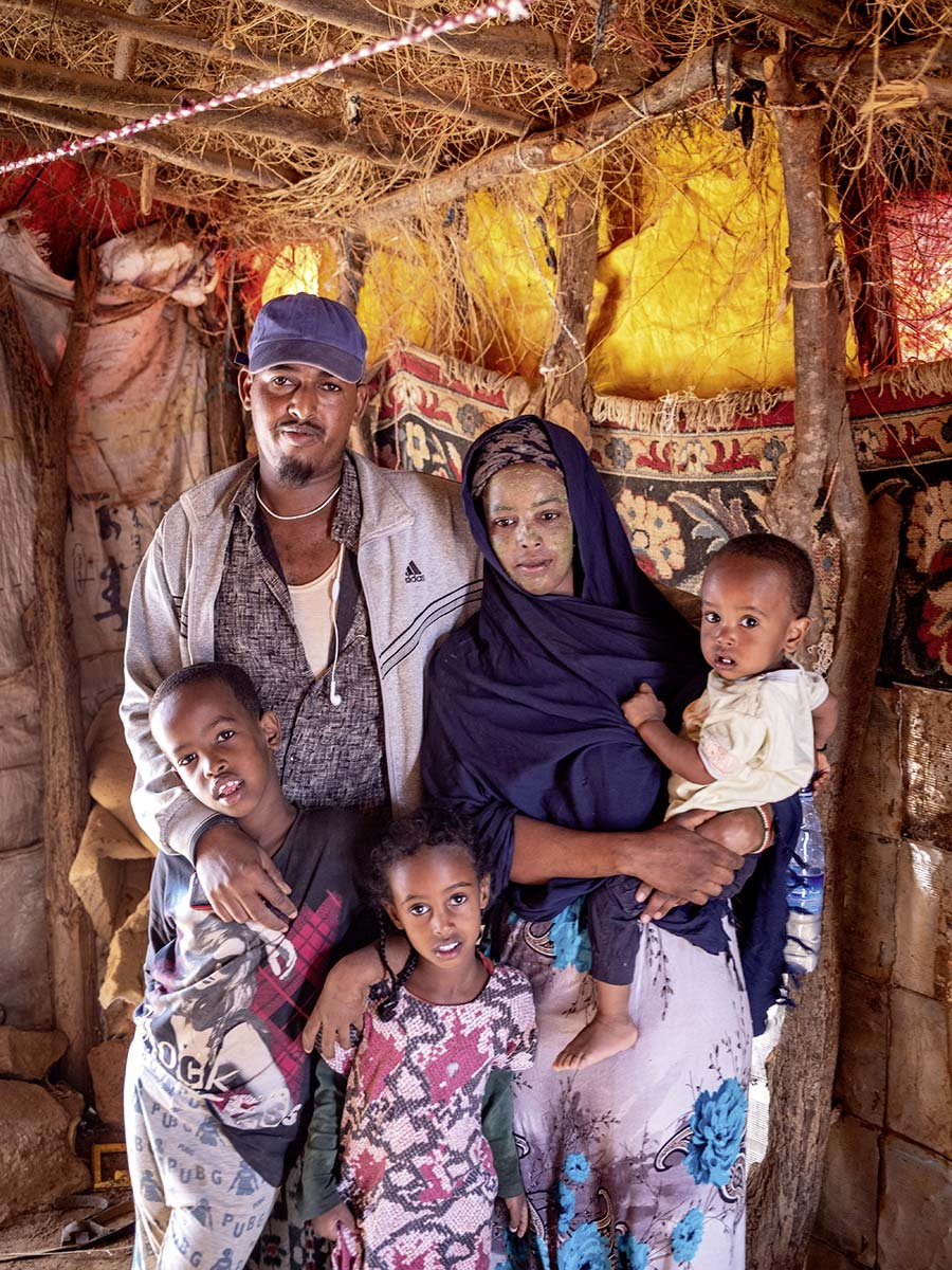 Der Viehhirte Abdirahman Ahmed und seine Frau Saeda haben bereits eines ihrer Kinder durch Hungertod verloren.