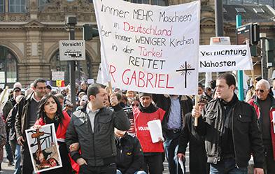 Demonstration gegen Christenverfolgung in muslimischen Ländern, Frankfurt/Main, 2011. Foto: epd/ Thomas Rohnke