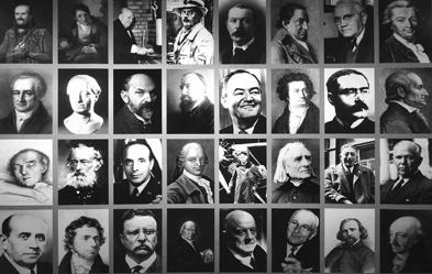 Tafel mit Porträts prominenter Freimaurer zeigte die Ausstellung „Geheime Gesellschaft“ in Weimar. Foto: epd/ Maik Schuck