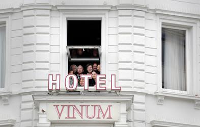 Traditionsbewusstsein, ein moderner Hotelbetrieb und soziales Engagement erwarten den Gast im Integrationshotel Vinum. Foto: Jens Grossmann