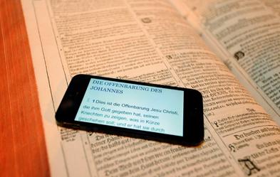 Wirft das Neue Testament ein ganz neues Licht auf das Alte? Foto: epd/ Jens Schulze