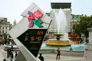 Der Countdown läuft - auch auf dem Londoner Trafalgar Square Foto: Claudia Atts