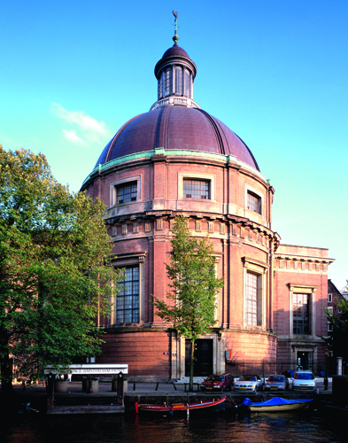 Amsterdams Lutheraner gaben die „Runde Kirche“ schon 1935 auf. Sie wurde Konzertsaal. Und heute ist sie Hotel. Foto: akg/ Bildarchiv Monheim