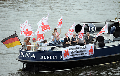 Demonstration gegen Klimaabgabe für Kohlekraftwerke im April 2015 in Berlin. Foto: dpa/ Rainer Jensen
