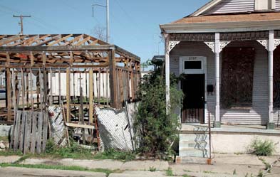 Als sei es gestern passiert: Weite Teile im Osten von New Orleans sind noch zerstört. Foto: Martin Egbert