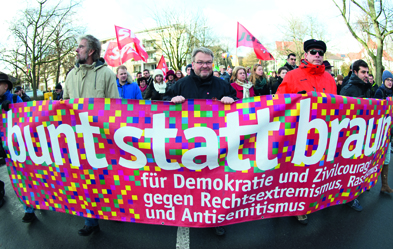 Hannover im November 2015: Demonstration am Rande des Bundesparteitags der AfD. Foto: dpa/ Swen Pförtner